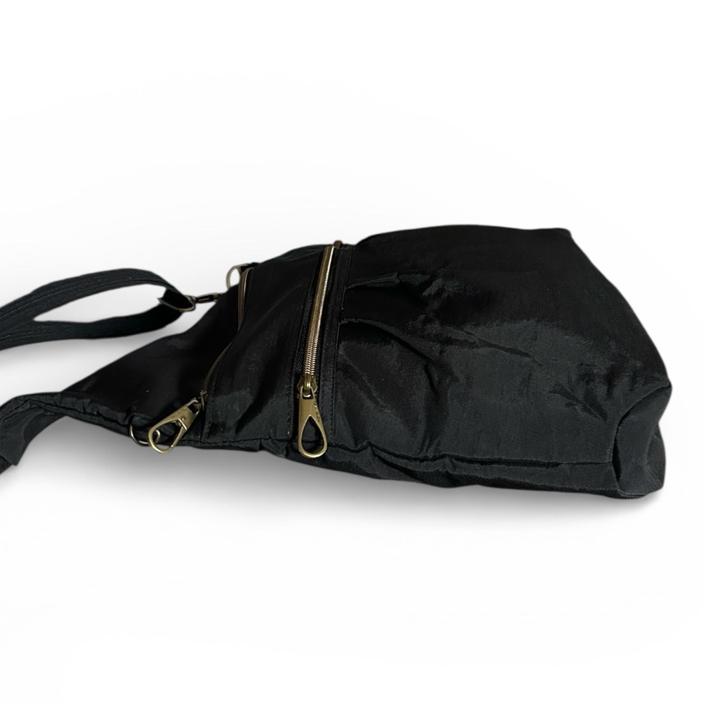 Travelon Anti-Theft Signature 3 Compartment Crossbody Bag in Black - Picture 5 of 11
